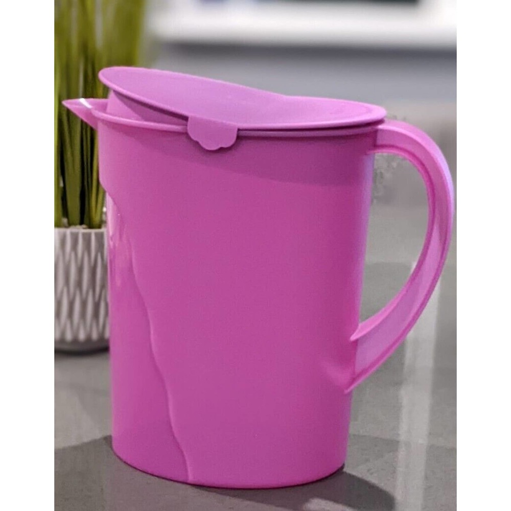Tupperware Impressions Jumbo 3.75 Qt Pitcher New